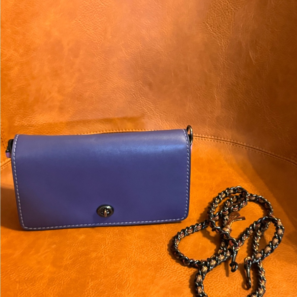 Coach 1941 Dinky with kisslock pocket in purple / iris